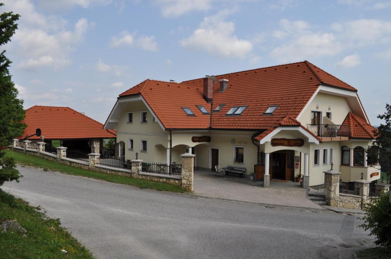 Вилла Grobelnik Tourist Farm Sevnica Экстерьер фото