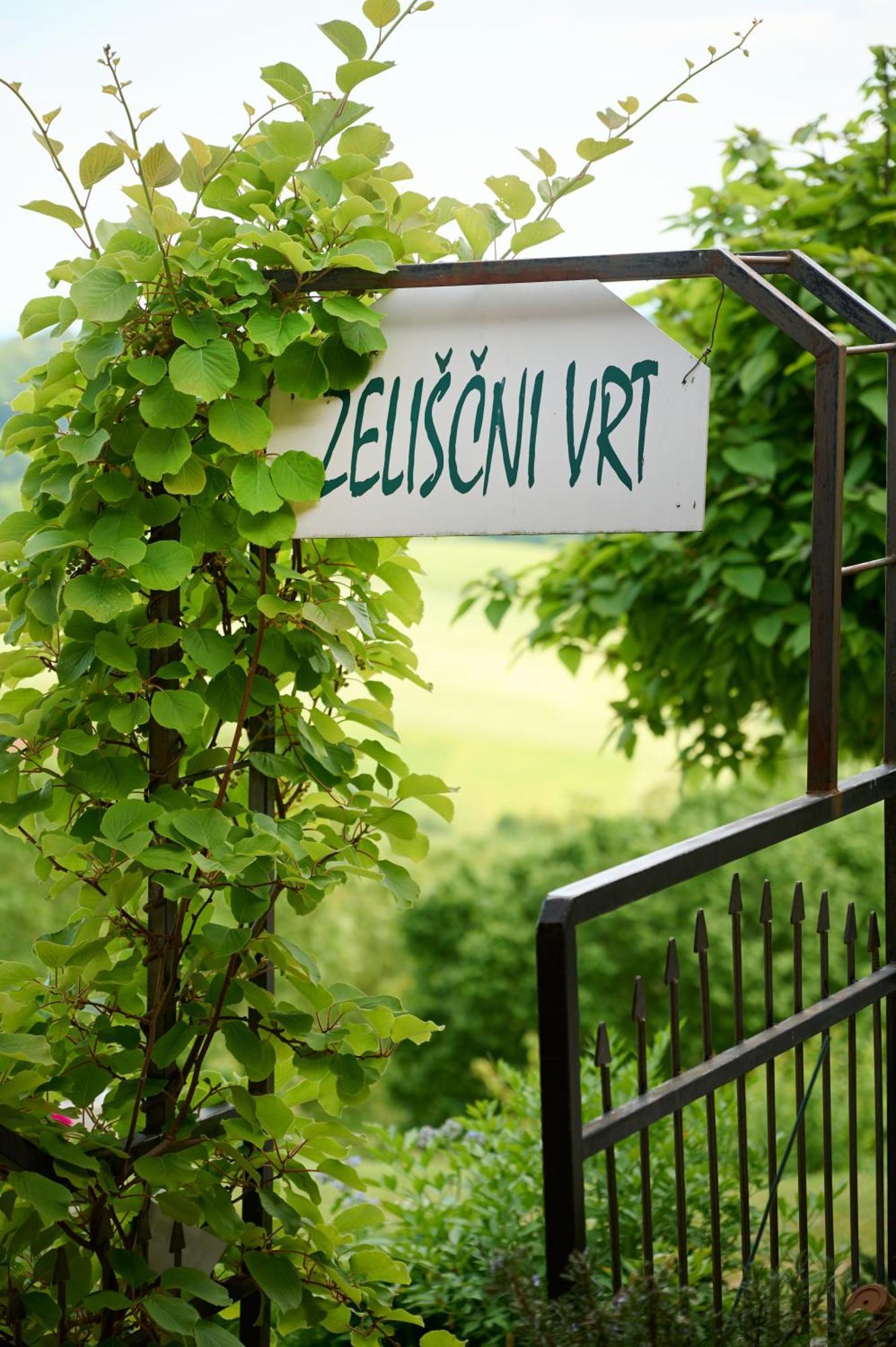 Вилла Grobelnik Tourist Farm Sevnica Экстерьер фото